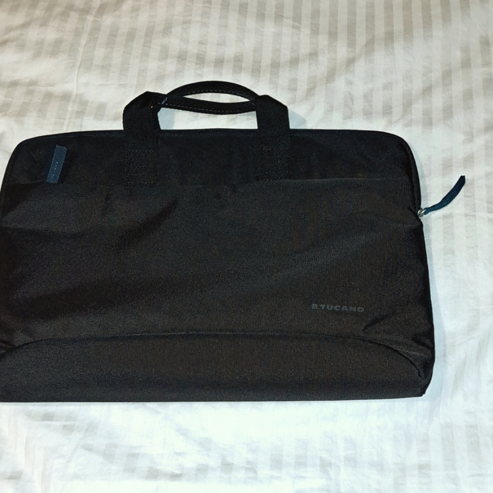 TUCANO LAPTOP COMPUTER SUPER SLIM BAG
